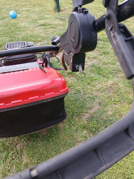 Бензинова самоходна косачка