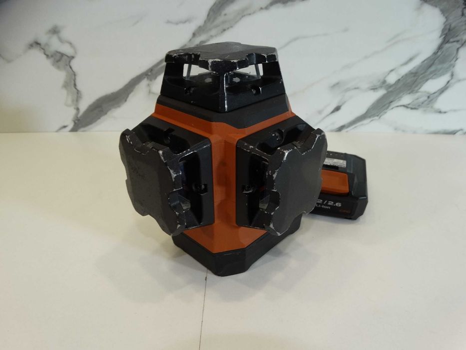 Hilti PM 30 MG - 3D Линеен лазерен нивелир