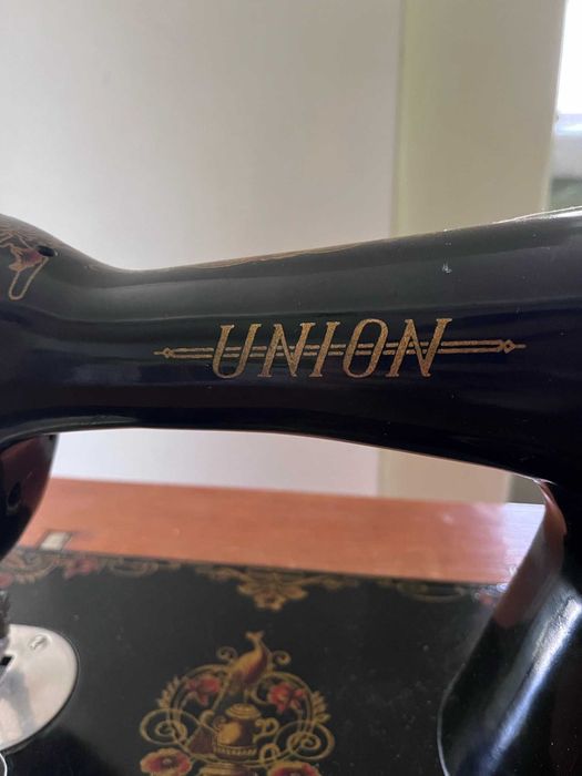 Крачна руска шевна машина UNION !!!