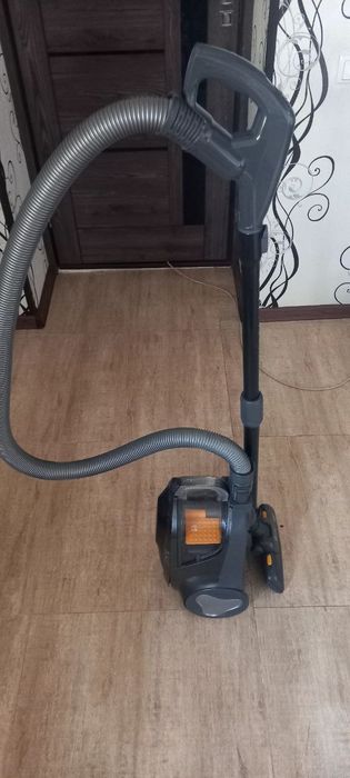 Пылесос LG 2000w