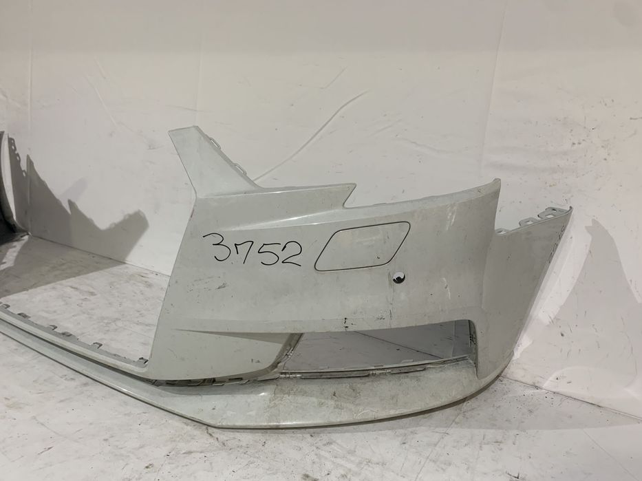 Bara fata Audi A3 Hatchback, 2016, 2017, 2018, 2019, cod origine OE 8V3807437AF.