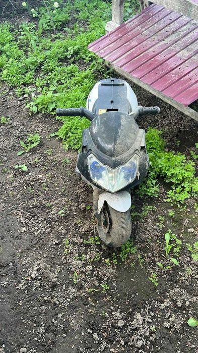 машинки детские  на запчасти.