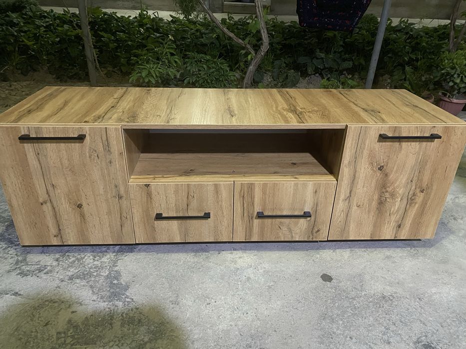 Тв тумба сффатли фарнитуралардан килинган