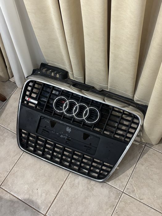 S line решетка за audi a4 b7