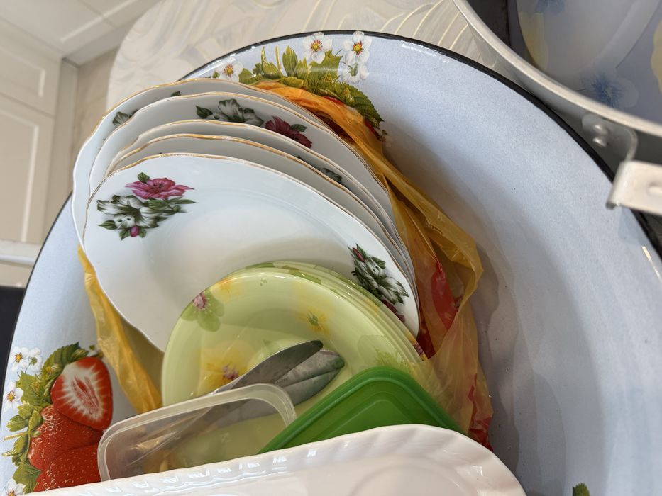 Посуда в хорошем состоянии 5000 за все