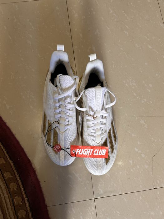 Adidasi fotbal baieti marimea 40,5