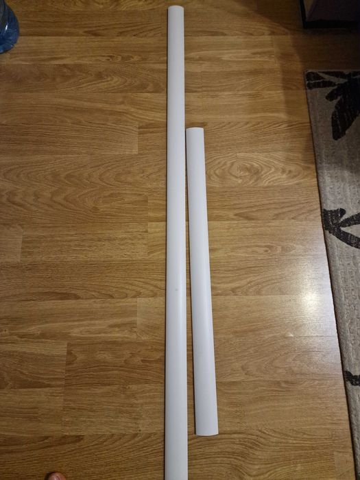 Canal cablu pentru pardoseală, 50 x 16 mm, lungime 1.25 m și 0.75 m.