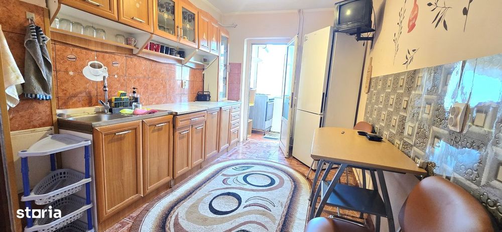 ULTRACENTRAL! Apartament 3 camere, et. intermediar UMF - INDEPENDENTEI