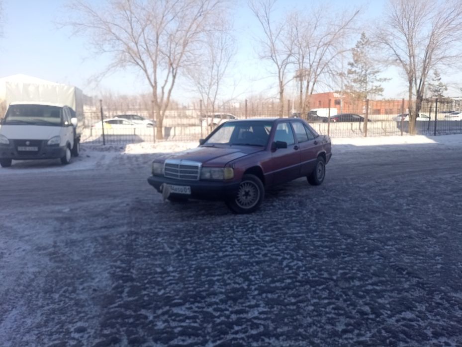 Продам Мерседес 190