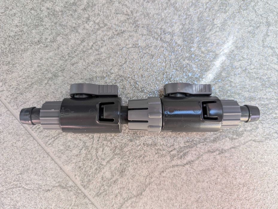 Vand Robinete duble Eheim cu cupla rapida 12/16mm putin folosit