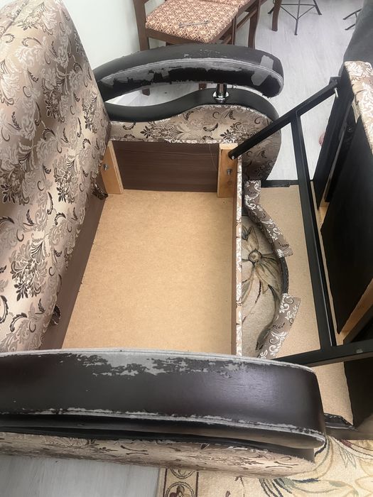 Продам комплект, диван и кресло