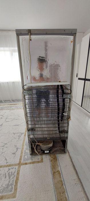 Холодильник Бирюса