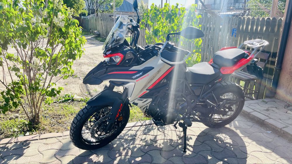 Motocicleta adventure Benelli TRK 702x