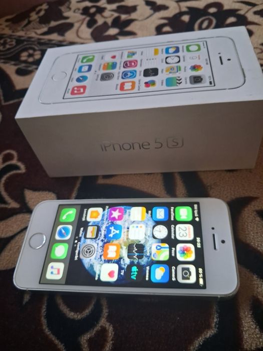IPHONE 5s apropae nou