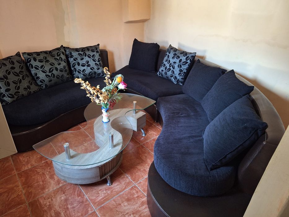 Vand colțar aproape nou