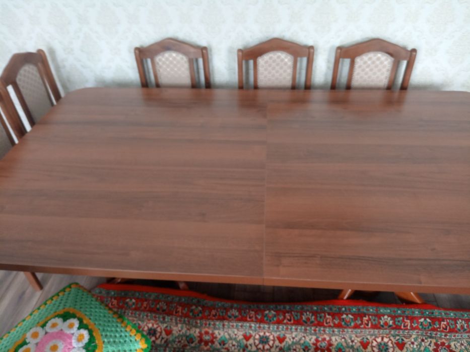 Продам стол 4 мет