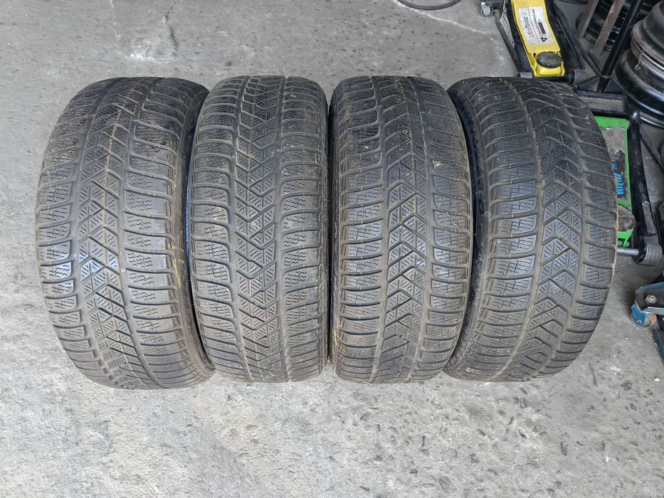 Зимни гуми -19цола -225/40-1бр.-80лв."PIRELLI"