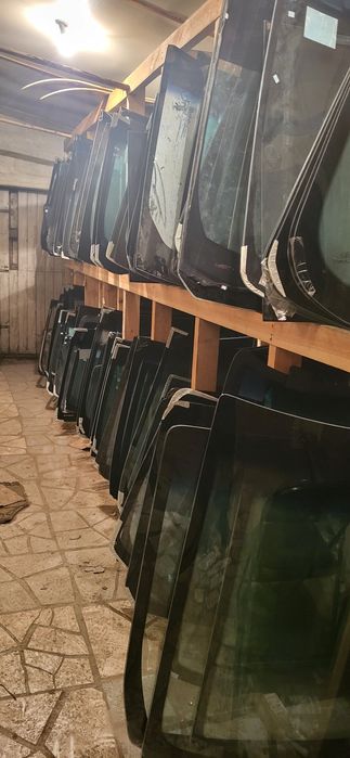 Автостекла на все виды авто в наличии и на заказ
