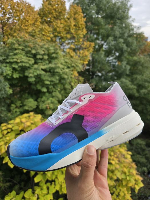 On Running Cloudboom Strike 41 si 43 Noi!