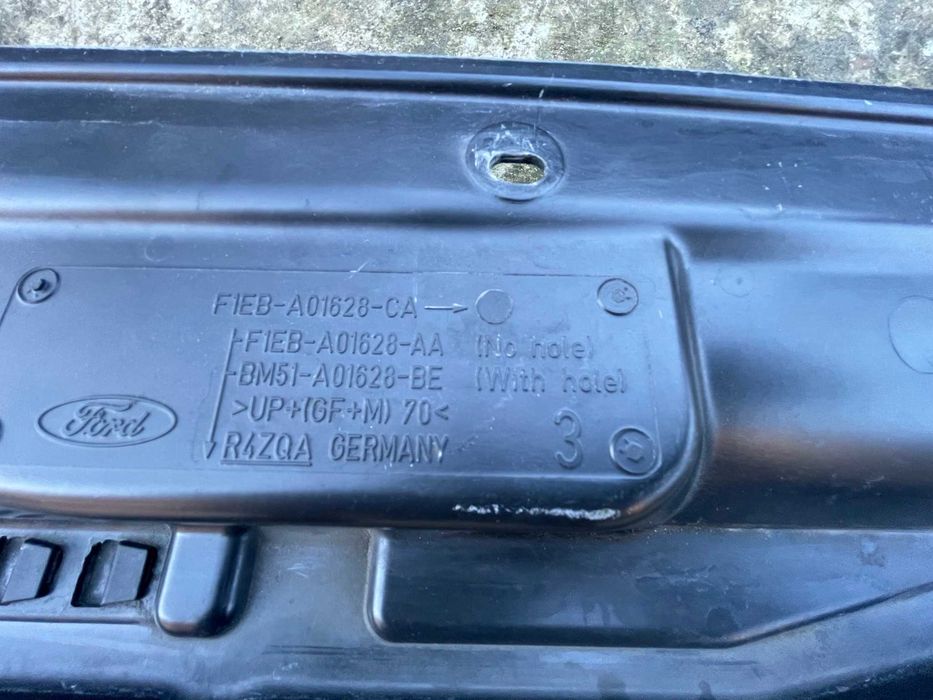 Taversa superioara Ford Kuga 2, Focus 3, stare impecabila