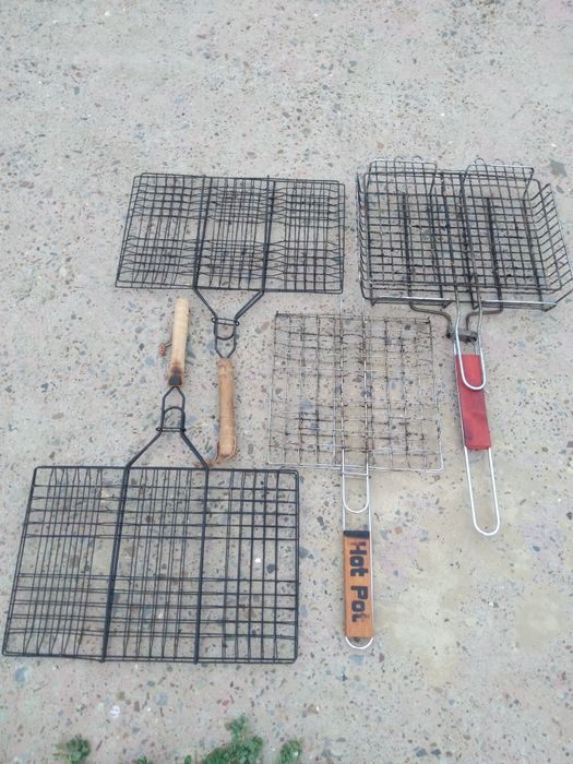 Гриль решетка 4 штуки за 4000 тенге.