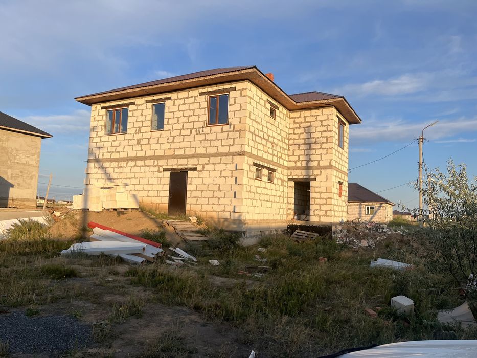 Продам дом в п. Каражар