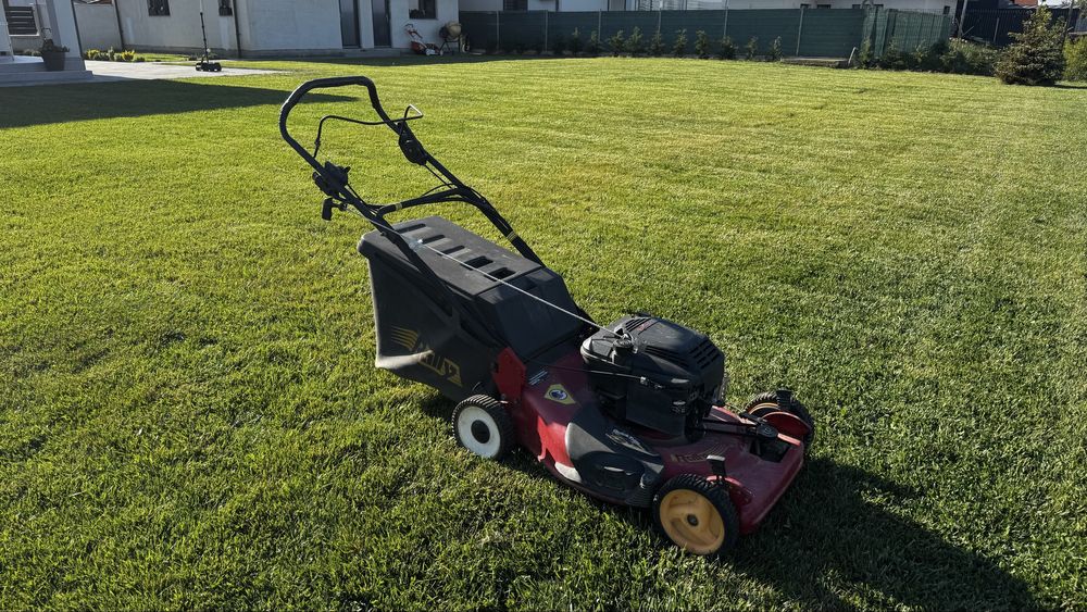 Masina tuns iarba 54 cm latime briggs&stratton