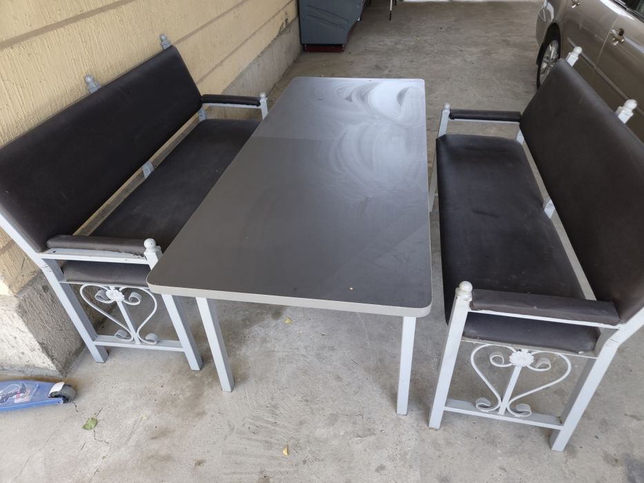 Стол скамейка / стулья