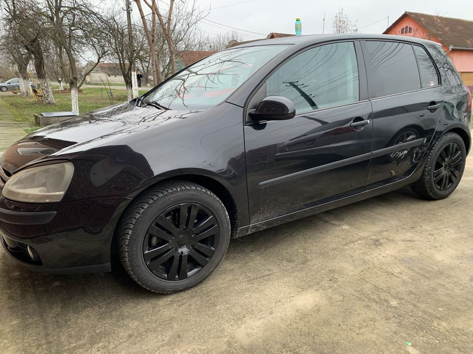 Vand sau schimb Golf 5