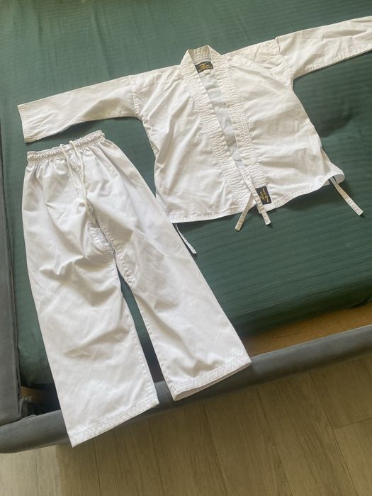 Продам кимано 130р и 140р