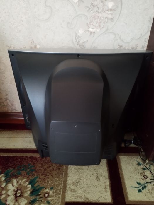 Продам телевизор LG