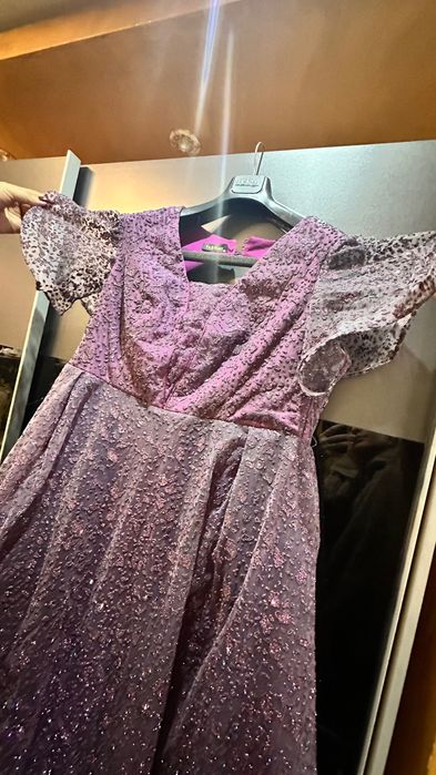 Бална Рокля носена само за 1 час