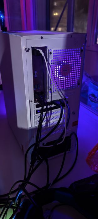 Компьютер игровой, в идеальном состоянии