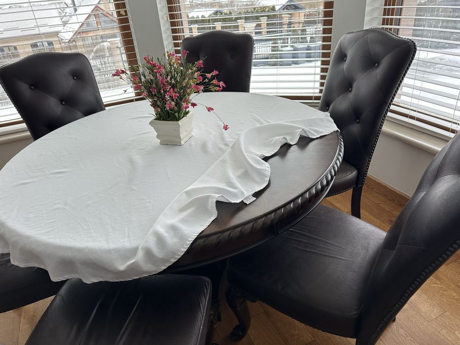 Masa rotunda, si scaune 6 persoane