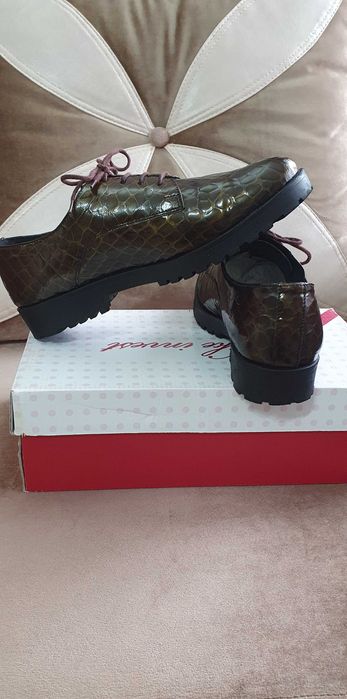 Pantofi de damă din piele naturală (aspect șarpe), mărimea 38 - NOI