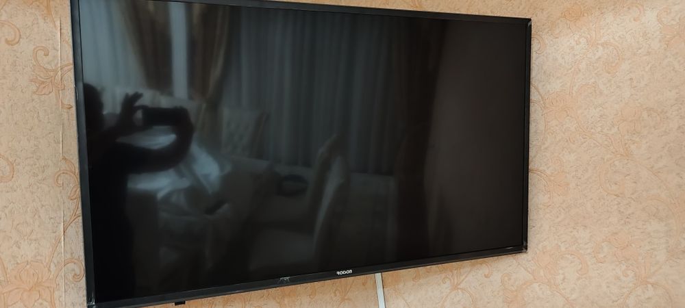 Телвизор ройсон 50 талик сотилади смарт эмас