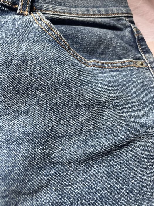 Много удобни,меки и еластични дънки