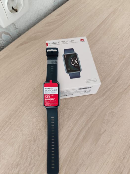 продаются часы Huawei