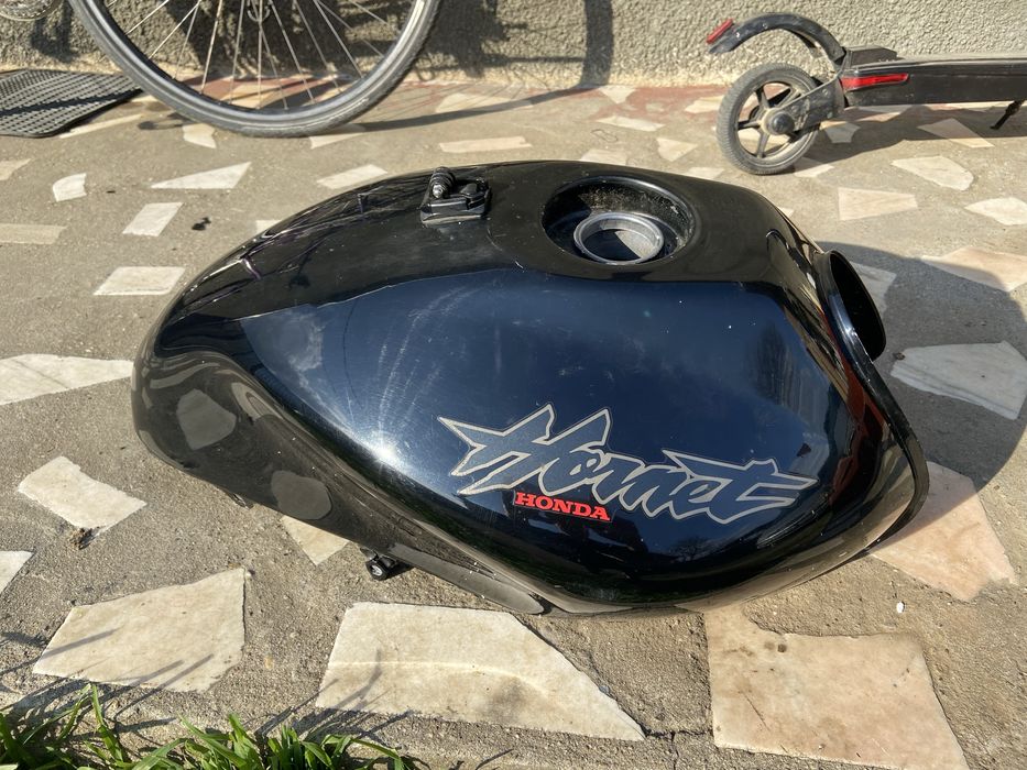 Honda Hornet rezervor 1998-2002