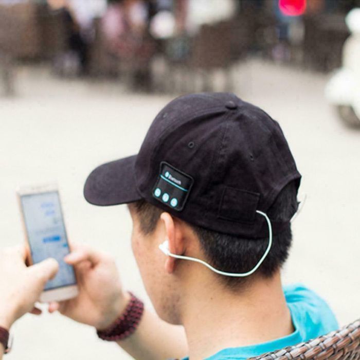 Caciula Cozoroc Wireless Bluetooth Albastru inchis/negru, Noua!