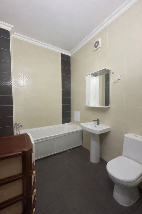 продам двухкомнатную квартиру