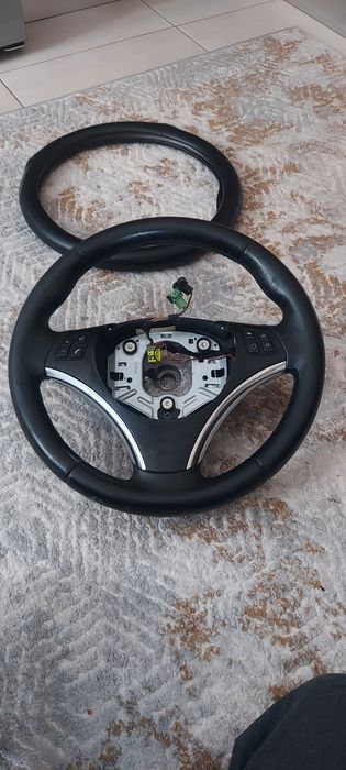 Volan bmw e90, e91,fara airbag, plus husă.