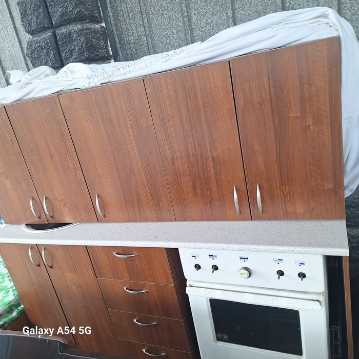 Продам газовую плиту
