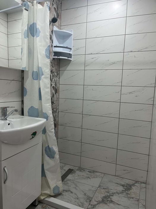 Дава се апартамент под наем близо до автогарата /Grand Mall/.