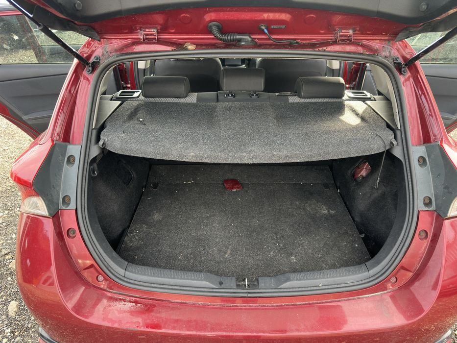 Тойота Аурис Toyota Auris 1.2 116кс 2017г На части Na chasti!