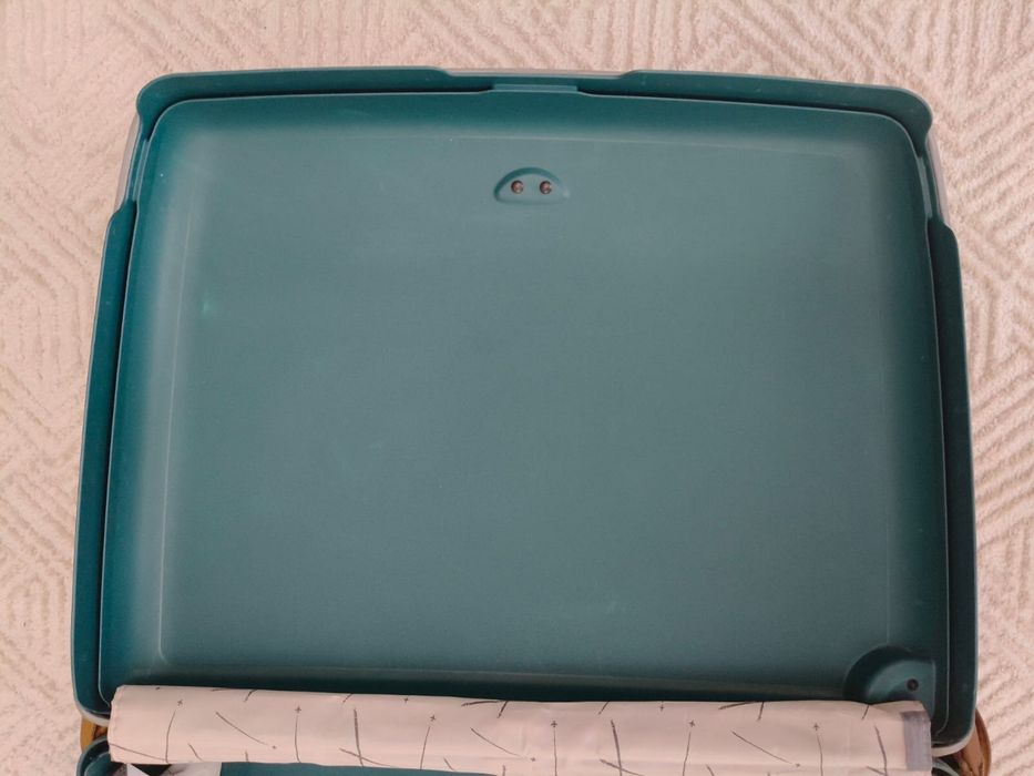 Продам чемодан Samsonite