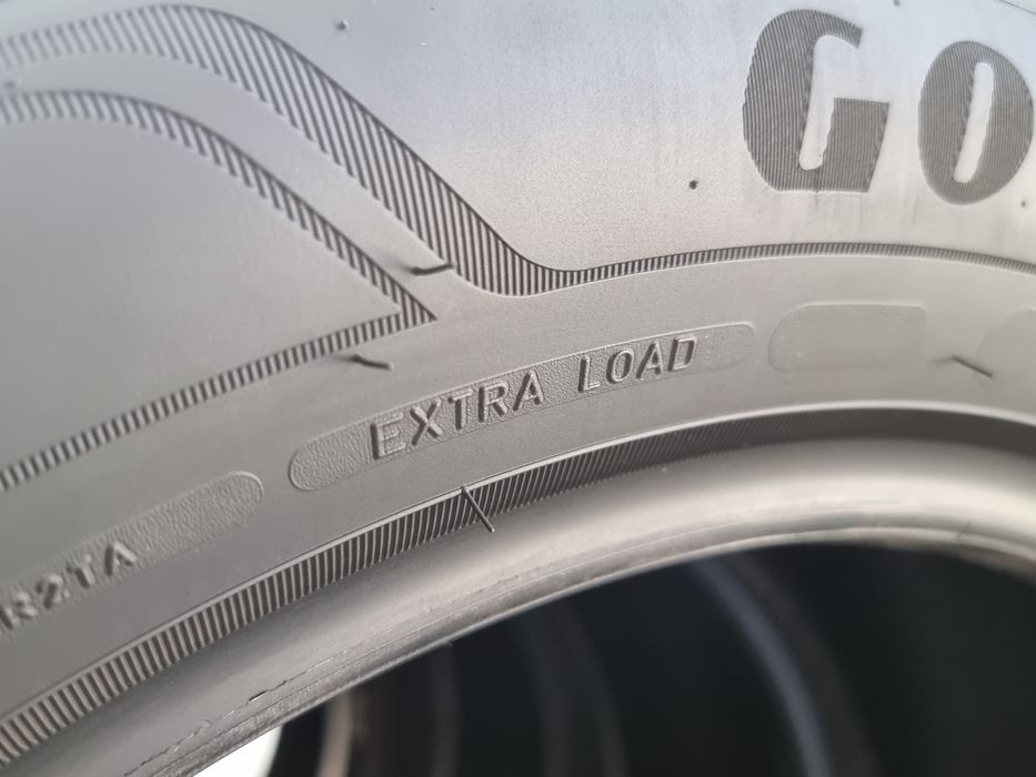 215/55/17 Goodyear 4Броя: 200€ 6.2мм