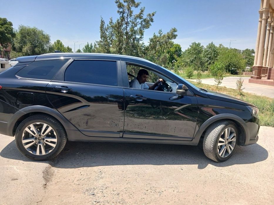 Lada Vesta sw cross