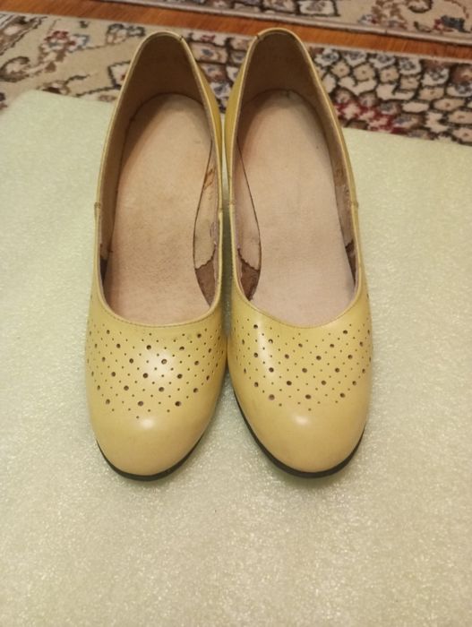 Обувь советской эпохи.