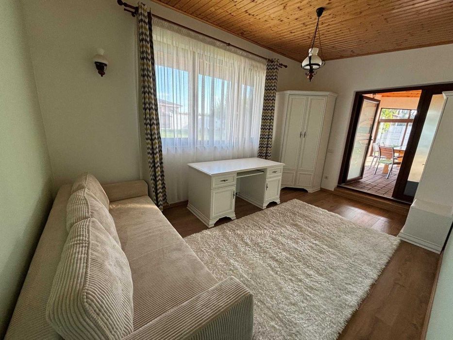 Vând casă P+M  în Sânmartin + un teren de 542 m2